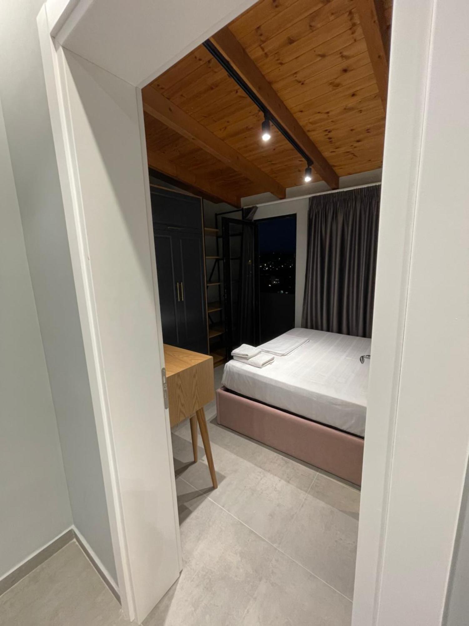 Luxury Rooftop Apartmán Vlorë