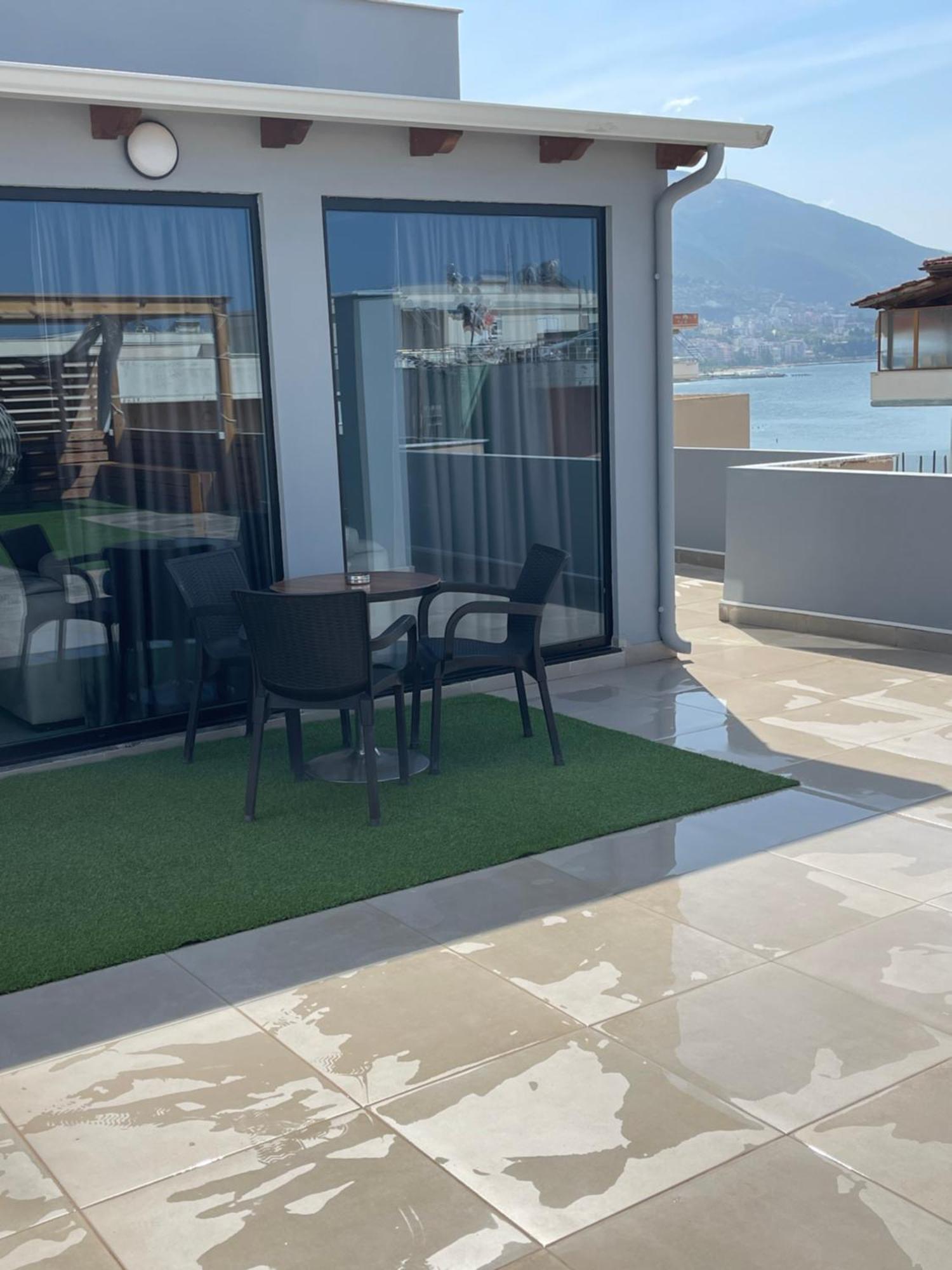 Luxury Rooftop *