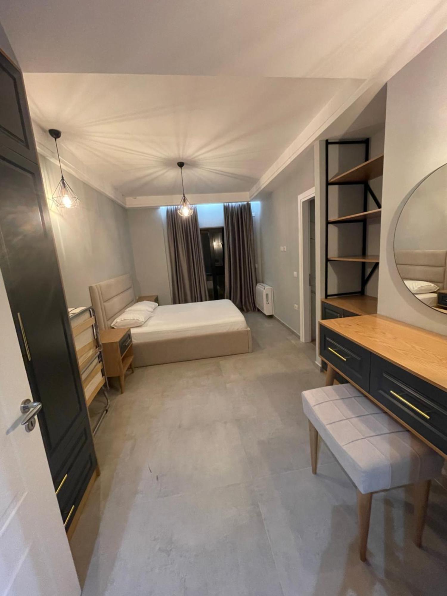 Luxury Rooftop Apartmán Vlorë